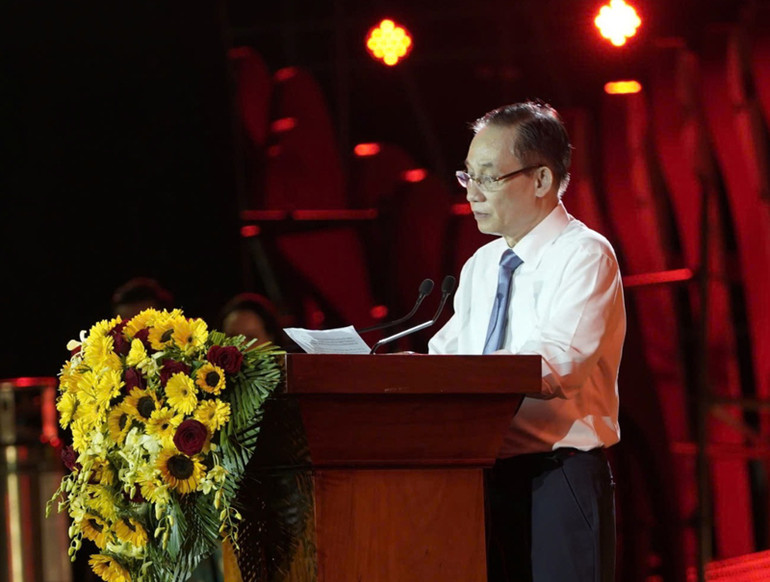 Bí thư Trung ương Đảng, Trưởng Ban Đối ngoại Trung ương Lê Hoài Trung phát biểu tại chương trình.