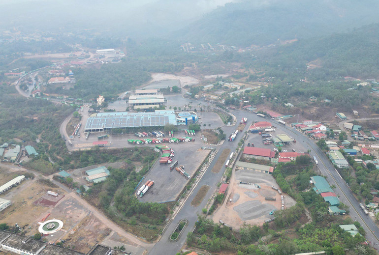 Khu vực Cửa khẩu quốc tế Lao Bảo kết nối Hành lang kinh tế đông tây.