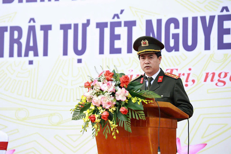 Đại tá Nguyễn Đức Hải, Giám đốc Công an tỉnh Quảng Trị phát lệnh ra quân.