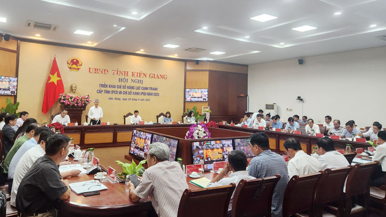 Ông Võ Tân Thành, Phó Chủ tịch Liên đoàn Thương mại và Công nghiệp Việt Nam phát biểu.