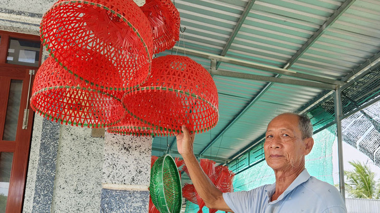 Sản phẩm để trang trí ở các quán cà-phê.