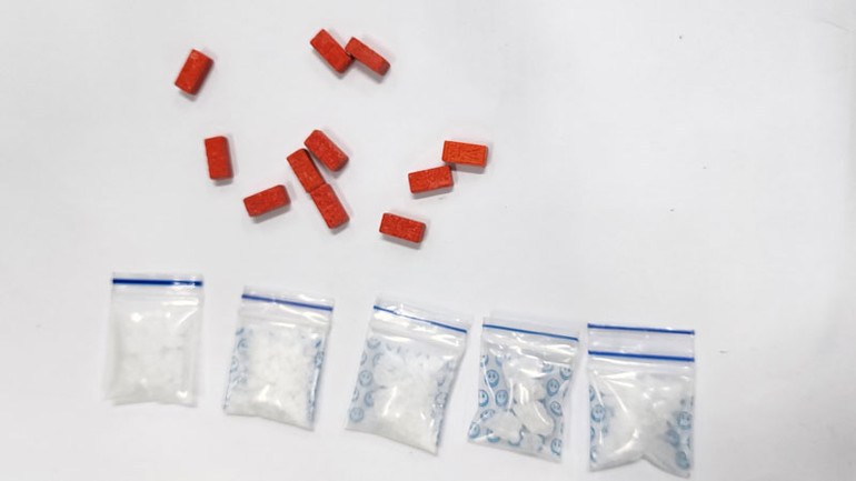 Kiên Giang: Kiểm tra quán karaoke phát hiện 76 nam nữ dương tính với ma túy ảnh 1