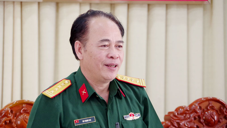 Đại tá, Tiến sĩ Bùi Thanh Cao phát biểu tại tọa đàm.