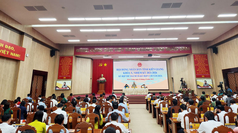 Quang cảnh kỳ họp thứ 20 Hội đồng nhân dân tỉnh Kiên Giang khóa 10.