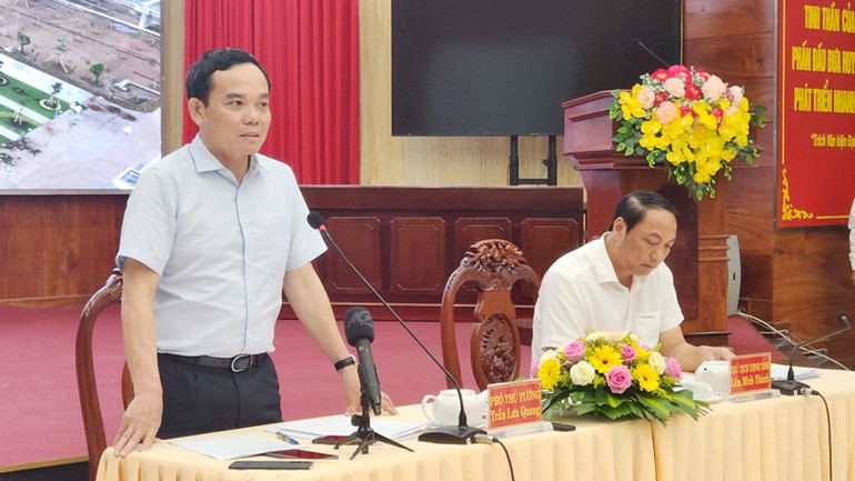 Phó Thủ tướng Trần Lưu Quang phát biểu chỉ đạo tại buổi làm việc với tỉnh Kiên Giang.