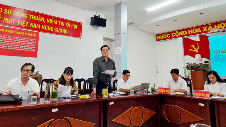 Phó Giám đốc Sở giáo dục và Đào tạo tỉnh Kiên Giang Huỳnh Văn Hóa nêu các giải pháp khắc phục thiếu giáo viên cho năm học mới.