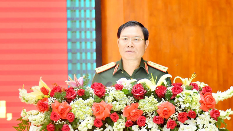 Thượng tướng Nguyễn Tân Cương phát biểu chỉ đạo tại hội nghị. Thượng tướng Nguyễn Tân Cương phát biểu chỉ đạo tại hội nghị.