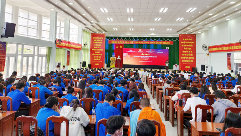 Quang cảnh hội nghị.