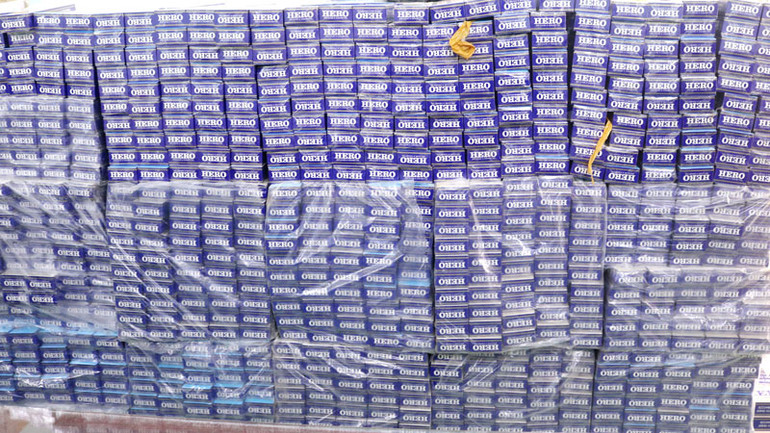 Số lượng lớn thuốc lá Hero nhập lậu bị bắt giữ.