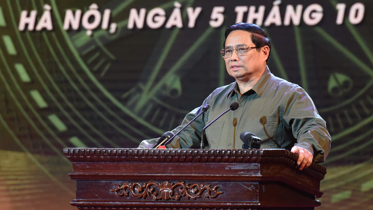 Thủ tướng Phạm Minh Chính phát biểu tại Chương trình phát động hỗ trợ xóa nhà tạm, nhà dột nát trên phạm vi cả nước với chủ đề "Mái ấm cho đồng bào tôi", ngày 5/10/2024. (Ảnh TRẦN HẢI)