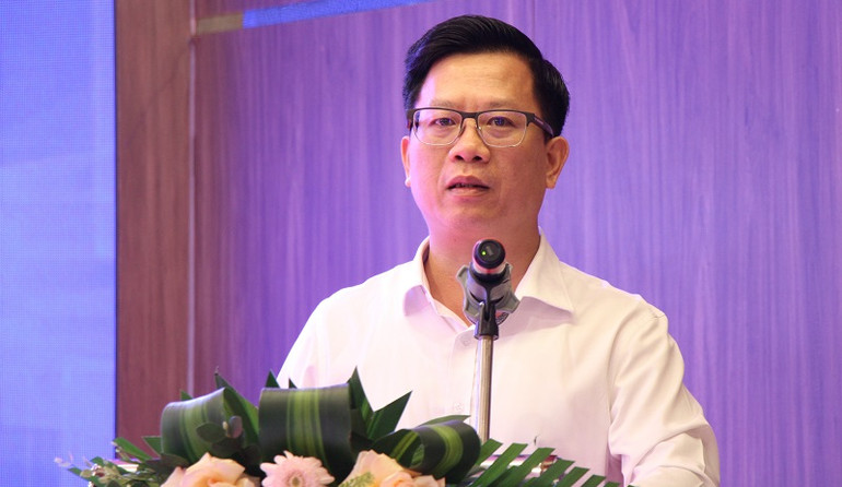 Đồng chí Phạm Đức Toàn, Phó Chủ tịch Thường trực Ủy ban nhân dân tỉnh Điện Biên phát biểu tại hội nghị liên kết phát triển thương mại điện tử tại Điện Biên. Đồng chí Phạm Đức Toàn, Phó Chủ tịch Thường trực Ủy ban nhân dân tỉnh Điện Biên phát biểu tại hội nghị liên kết phát triển thương mại điện tử tại Điện Biên.