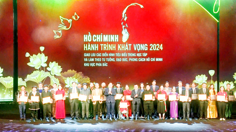 33 mô hình, điển hình tiêu biểu làm theo Bác Hồ khu vực phía bắc được ghi nhận, tôn vinh, có sức lan tỏa lớn trong xã hội.