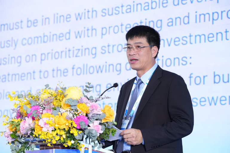 Thứ trưởng Xây dựng Phạm Minh Hà phát biểu.