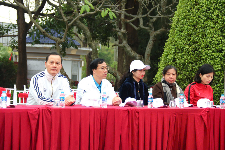 Lãnh đạo thành phố Lạng Sơn, Sở Văn hóa, Thể thao và Du lịch tỉnh Lạng Sơn tham dự sự kiện.