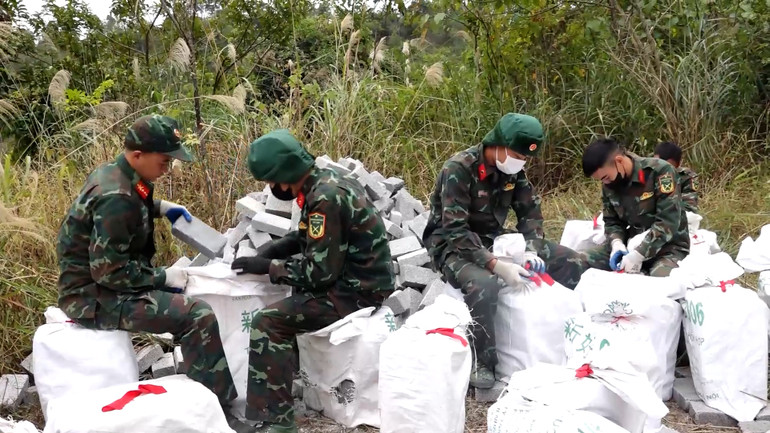Lực lượng Quân đội tỉnh Lạng Sơn tham gia chương "xóa nhà tạm, nhà dột nát".