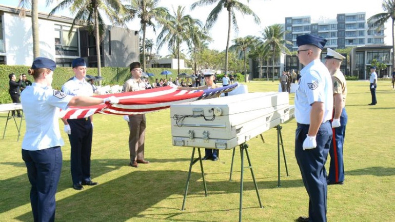 Lễ trao trả hài cốt quân nhân Hoa Kỳ lần thứ 169 diễn ra tại Đà Nẵng. (Ảnh: BNG)