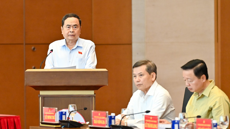 Bí thư Đảng ủy Quốc hội, Chủ tịch Quốc hội Trần Thanh Mẫn phát biểu khai mạc hội nghị. (Ảnh Duy Linh)