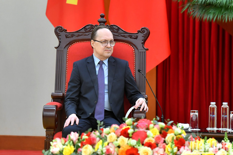 Đại sứ Gennady Bezdetko tại buổi tiếp. (Ảnh: ĐĂNG KHOA)