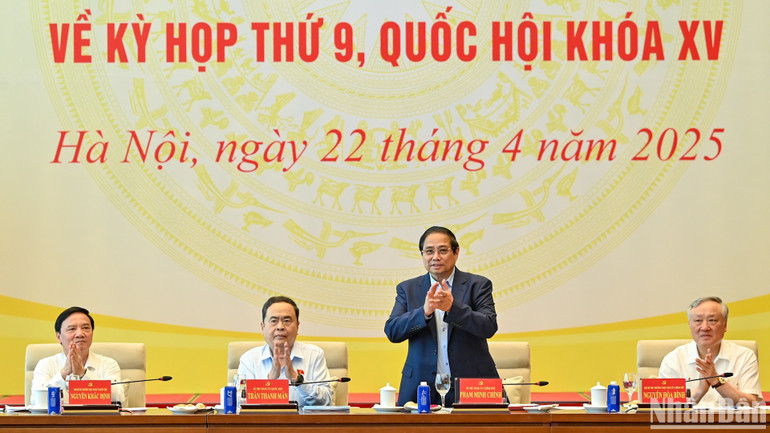 Bí thư Đảng ủy Chính phủ, Thủ tướng Chính phủ Phạm Minh Chính dự và chủ trì hội nghị. (Ảnh Duy Linh)