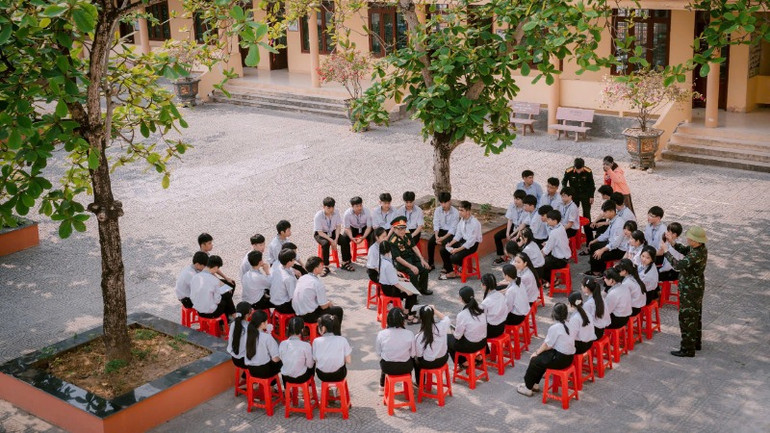 Cảnh quay tại trường học để lại nhiều kỷ niệm ấn tượng với các em học sinh.