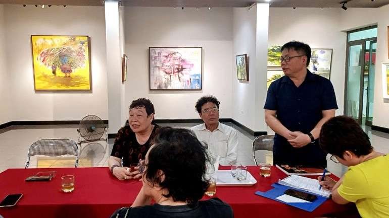 Họa sĩ Quỳnh Thơm chia sẻ về tâm huyết của mình với hội họa.