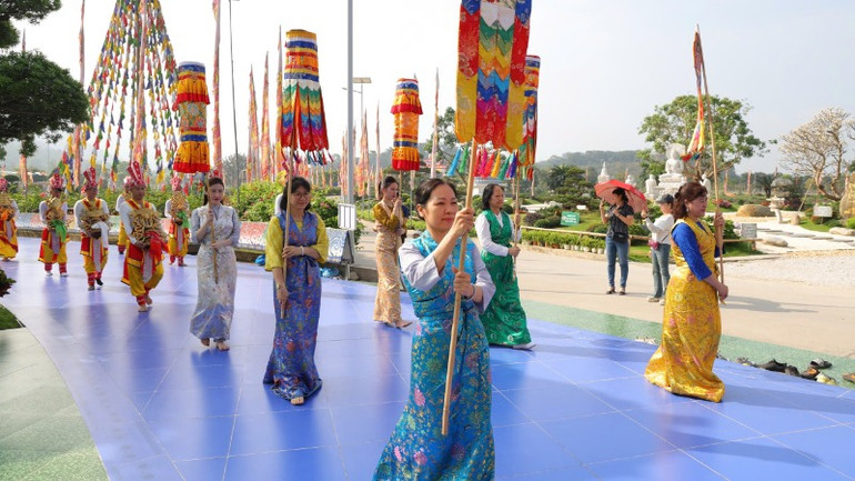 Đoàn rước Tám tướng thành đạo tiêu biểu cho những công hạnh vĩ đại nhất trong cuộc đời Đức Phật.