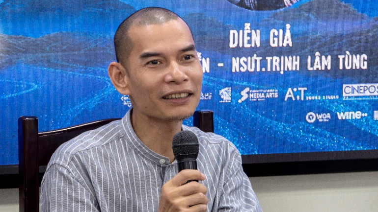 Đạo diễn, Nghệ sĩ ưu tú Trịnh Lâm Tùng thay mặt ê-kíp chia sẻ nhiều tâm huyết với ngành hoạt hình nước nhà.