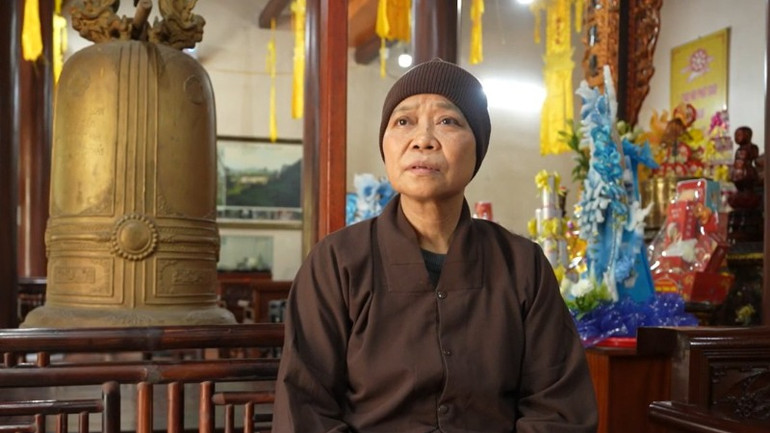 Ni sư Thích Đàm Mơ - Trụ trì chùa Nhẫm Dương. Ni sư Thích Đàm Mơ - Trụ trì chùa Nhẫm Dương.