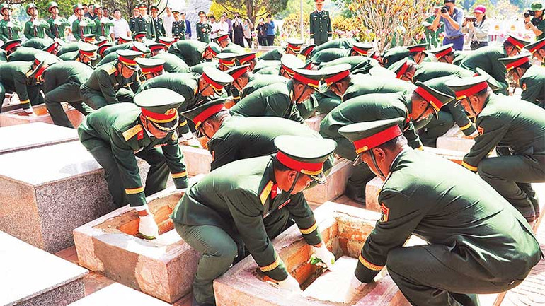 Thiêng liêng hành trình đưa các liệt sĩ về đất Mẹ ảnh 3 Thiêng liêng hành trình đưa các liệt sĩ về đất Mẹ ảnh 3