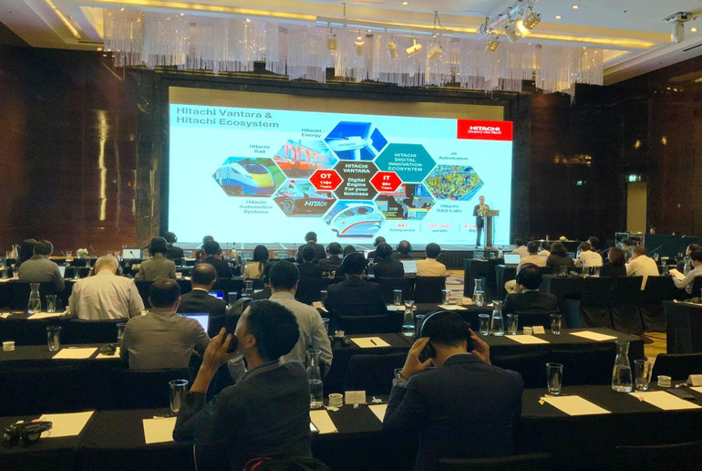 Diễn đàn chuyển đổi số Việt Nam - Nhật Bản có chủ đề “Chuyển đổi vì một xã hội số bao trùm”. Diễn đàn chuyển đổi số Việt Nam - Nhật Bản có chủ đề “Chuyển đổi vì một xã hội số bao trùm”.