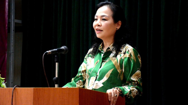 Tiến sĩ Ngô Phương Lan, Chủ tịch Hiệp hội Xúc tiến Phát triển Điện ảnh Việt Nam trình bày tham luận tại hội thảo.