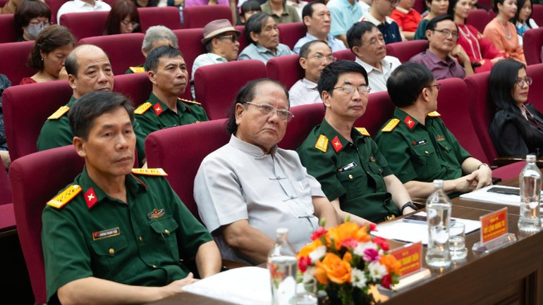 Tuần phim thu hút sự tham gia của nhiều đạo diễn, nhà làm phim. Tuần phim thu hút sự tham gia của nhiều đạo diễn, nhà làm phim.