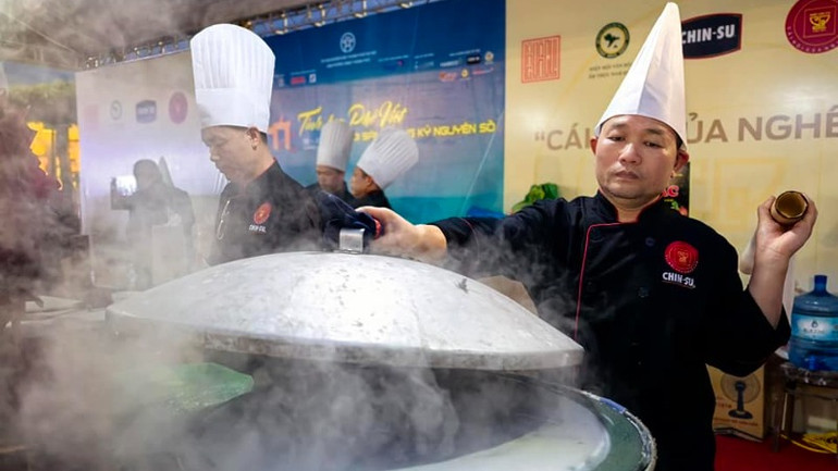 Với bao người, làn khói này gợi nên ký ức. Ảnh: Ngọc Xiêm. Với bao người, làn khói này gợi nên ký ức. Ảnh: Ngọc Xiêm.