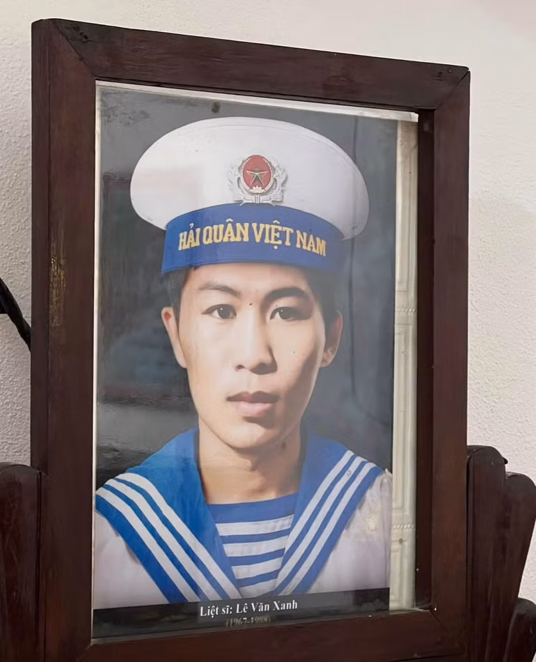 Các liệt sĩ đã cống hiến tuổi thanh xuân cho Tổ quốc.