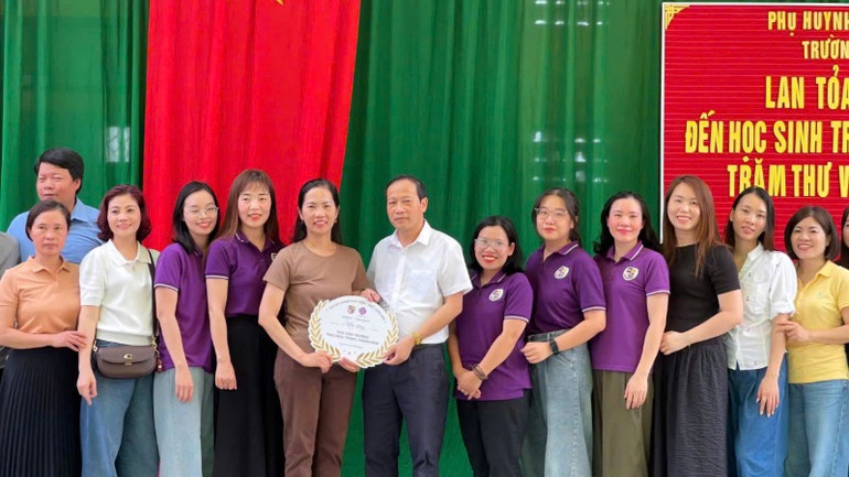 Hai trường học tuy cách xa về địa lý nhưng được kết nối nghĩa tình bởi văn hóa đọc.