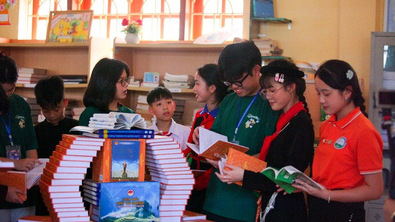 Phát triển văn hóa đọc là một trong những mục tiêu quan trọng của chương trình.