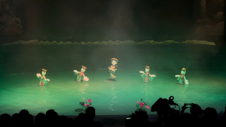 Vẻ đẹp mộc mạc và huyền ảo của nghệ thuật múa rối.