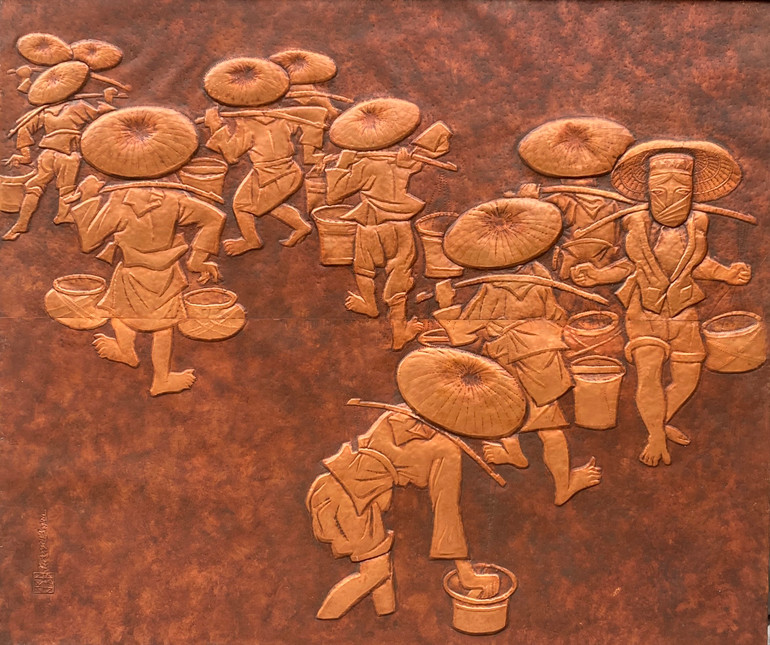 Chống hạn (2010), gò đồng, kích thước 113x133cm.