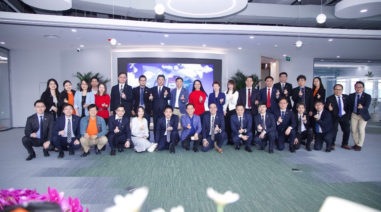 Văn phòng chi nhánh của FPT Sofware tại Đại Liên, Trung Quốc trong lễ khai trương.