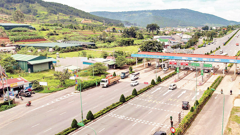 Đường cao tốc Liên Khương-Prenn trên địa bàn tỉnh Lâm Đồng.