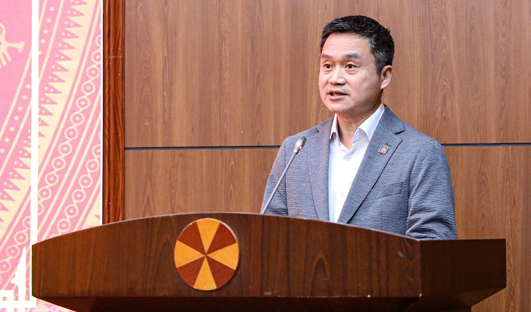 Đồng chí Phạm Văn Thanh, Bí thư Đảng ủy, Chủ tịch Hội đồng quản trị Tập đoàn Xăng dầu Việt Nam, phát biểu tại buổi trao hỗ trợ.