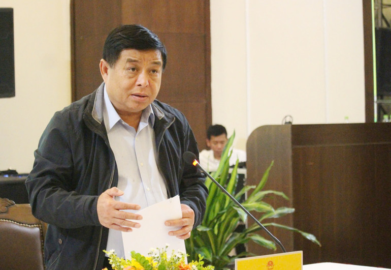 Phó Thủ tướng Nguyễn Chí Dũng phát biểu tại buổi làm việc.