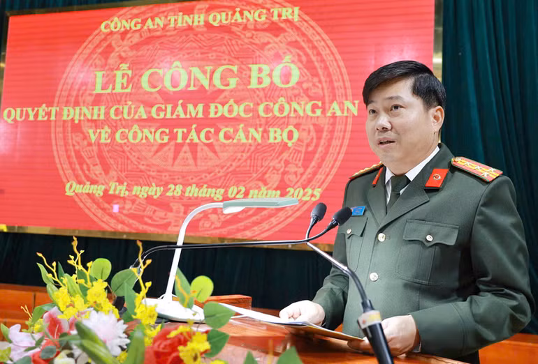 Đại tá Vũ Văn Đấu phát biểu tại buổi lễ.