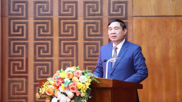 Đồng chí Trần Quốc Cường, Bí thư Tỉnh ủy Điện Biên giao nhiệm vụ cho các Đảng bộ và các đơn vị thành lập mới.