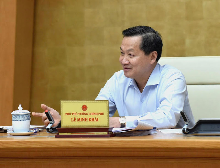 Phó Thủ tướng Lê Minh Khái phát biểu tại phiên họp.