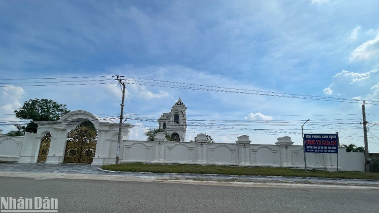 Căn biệt thự xây dựng trái phép của ông Cao Thanh Sang tại xã Gia An.