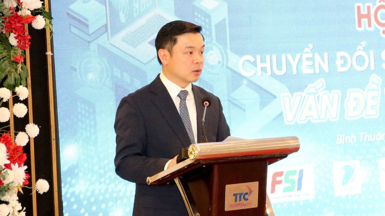 Chủ tịch Ủy ban nhân dân tỉnh Bình Thuận Đỗ Hữu Huy phát biểu chỉ đạo.