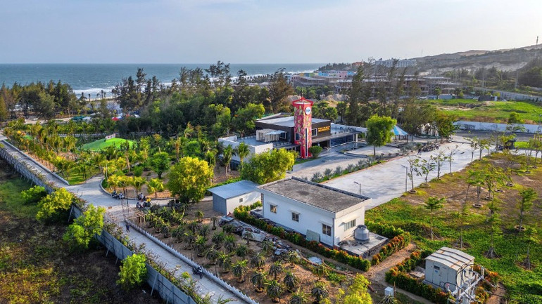 Bình Thuận để tạo điểm nhấn thu hút du khách mới nhiều khu du lịch mới.