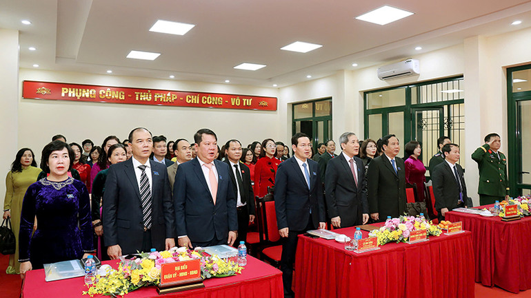 Các đại biểu dự Đại hội Chi bộ Tòa án nhân dân quận Ba Đình lần thứ V.