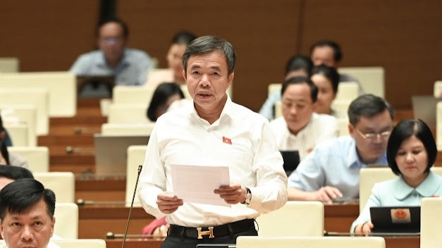 Đại biểu Nguyễn Tiến Nam (Đoàn Quảng Bình). (Ảnh: BÙI GIANG)